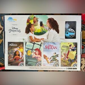 Moon lite: Disney Princess 4 Story Collection with Projector